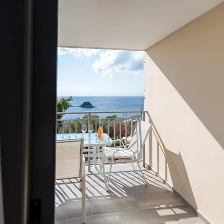 Aparthotel La Luna