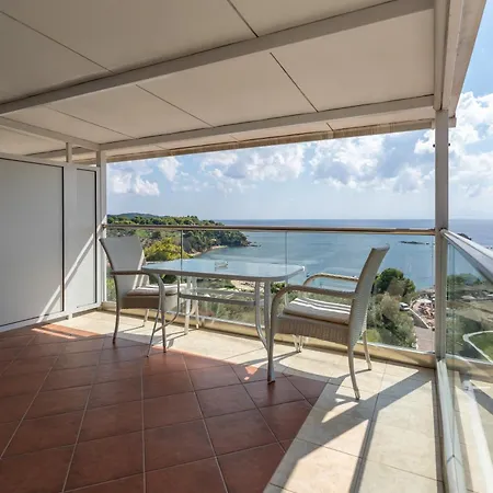 Aparthotel La Luna 4*