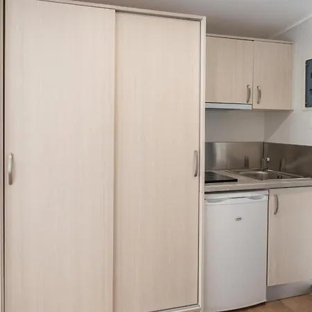 La Luna Aparthotel 4*