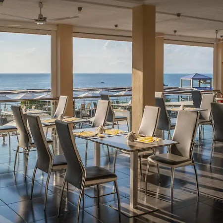 Apart-hotel La Luna Troulos