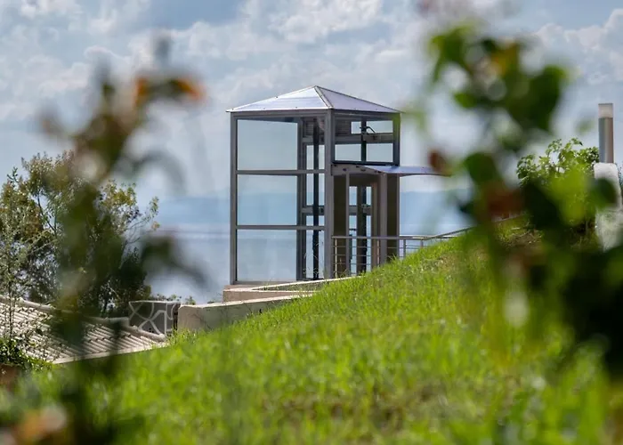 Aparthotel La Luna Troulos