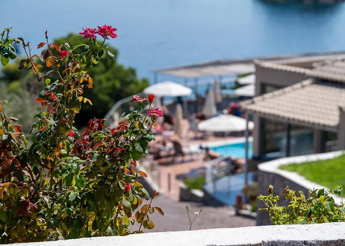 La Luna Aparthotel Troulos