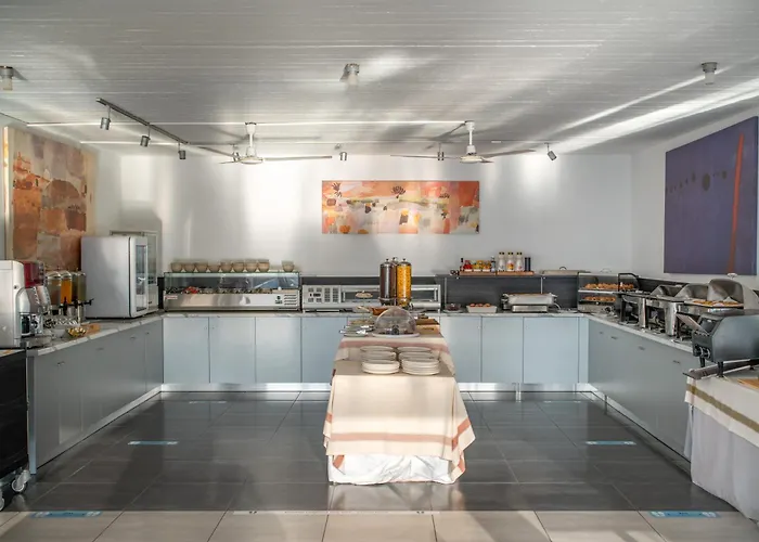 La Luna Aparthotel 3*