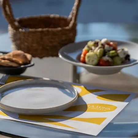 La Luna Aparthotel Troulos